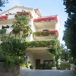 Daire Biserka Trogir