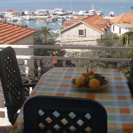Apartment Biserka - 50 M From