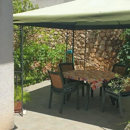 Apartment Biserka - 50 M From