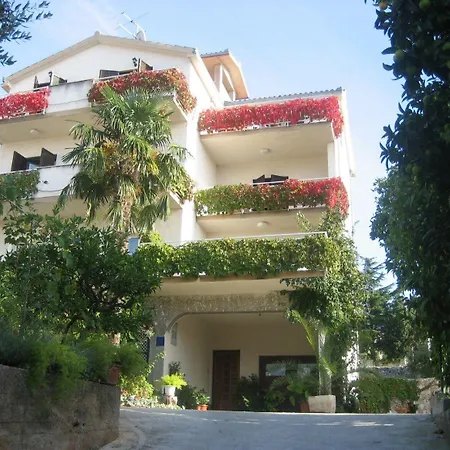 Apartment Biserka - 50 M From Trogir