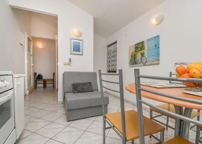 Biserka Apartman Trogir