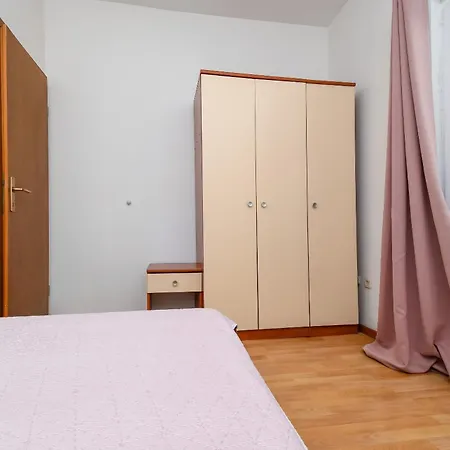 Biserka - 50 M From * Трогир