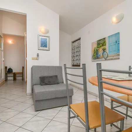Biserka Apartment Trogir