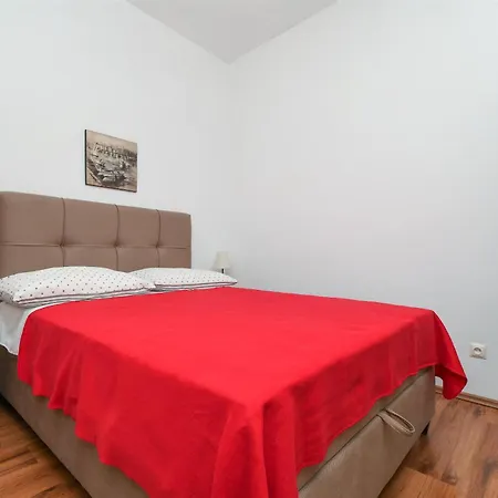 Biserka Trogir