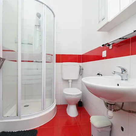 Biserka Apartament *